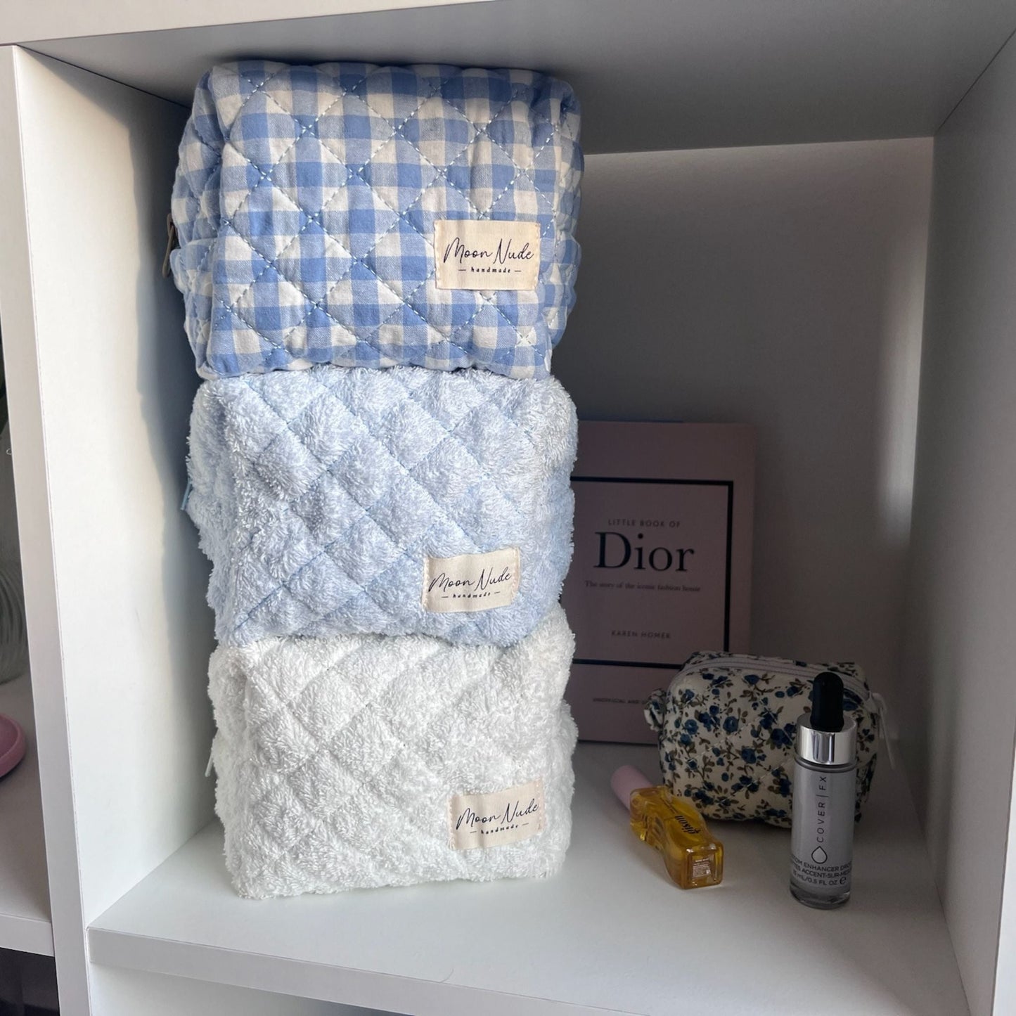 snow mini makeup bag