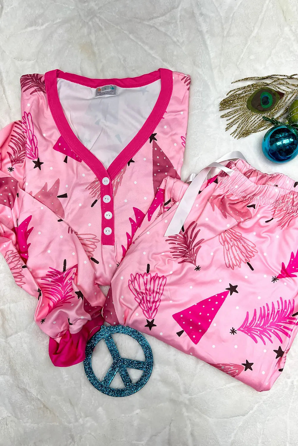 printed v-neck long sleeve top and pants lounge set