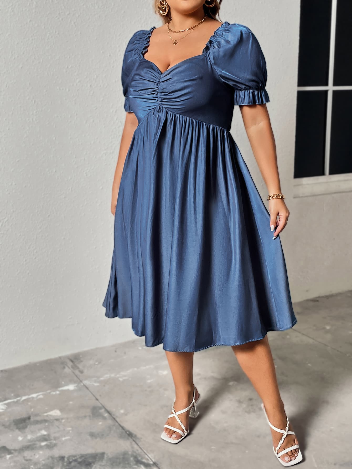 plus size ruched sweetheart neck dress