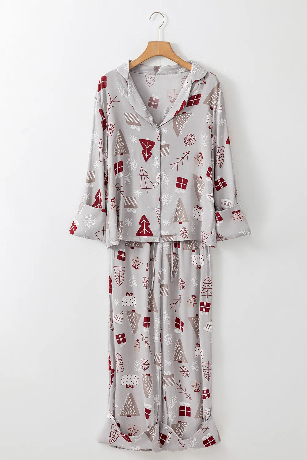 printed long sleeve top and pants lounge set