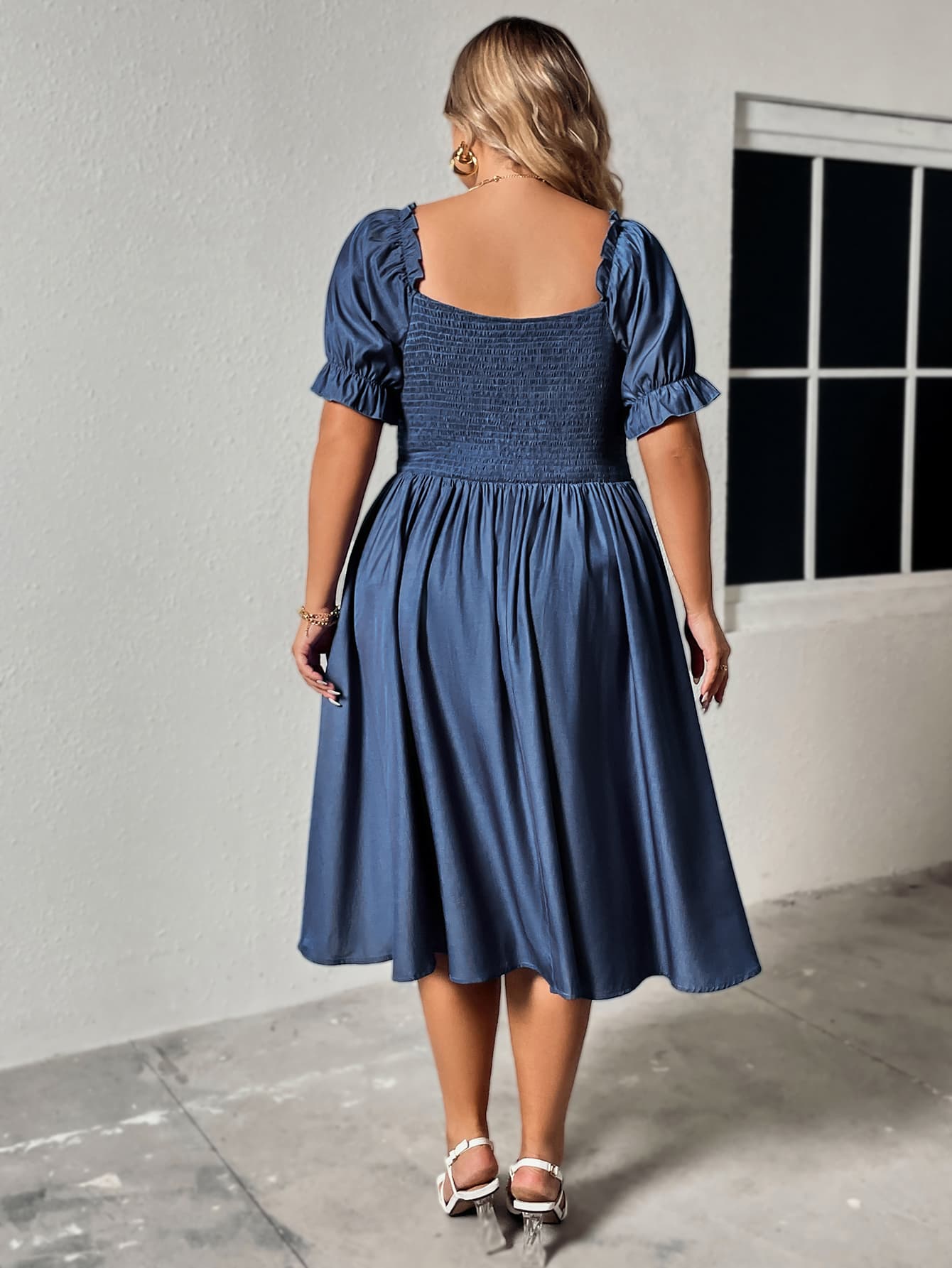 plus size ruched sweetheart neck dress