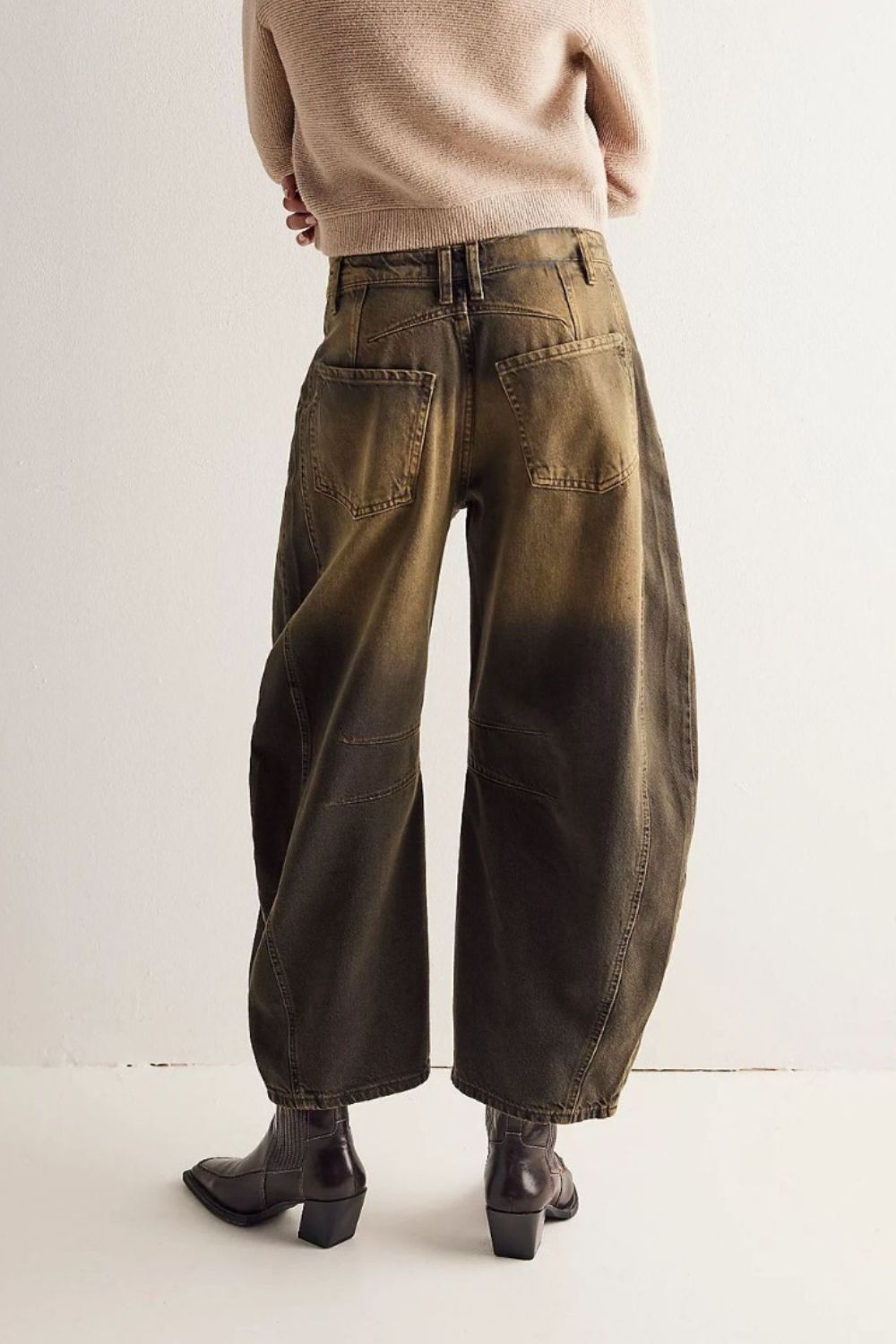 wide leg jeans with pockets