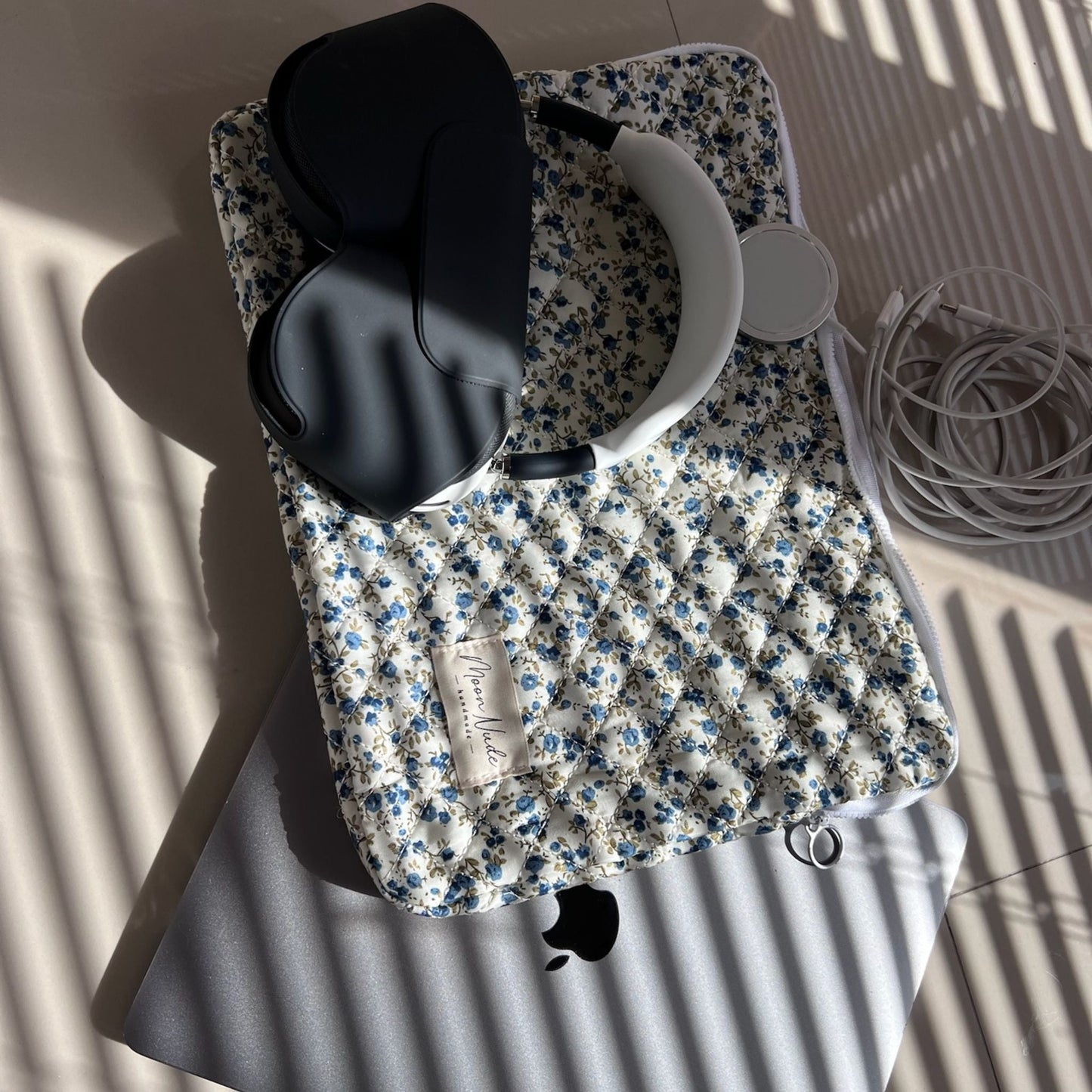 spring laptop sleeve