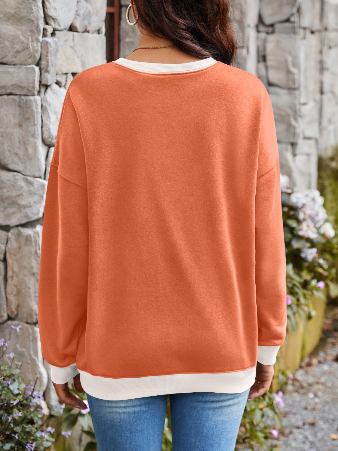 contrast round neck long sleeve sweatshirt