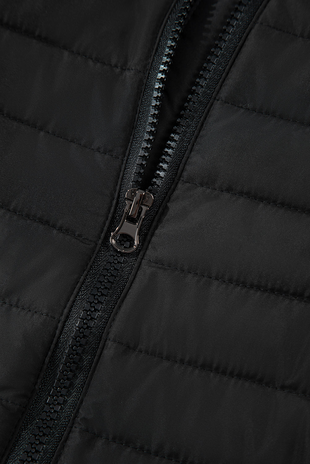 black solid color quilted zip-up puffer jacket