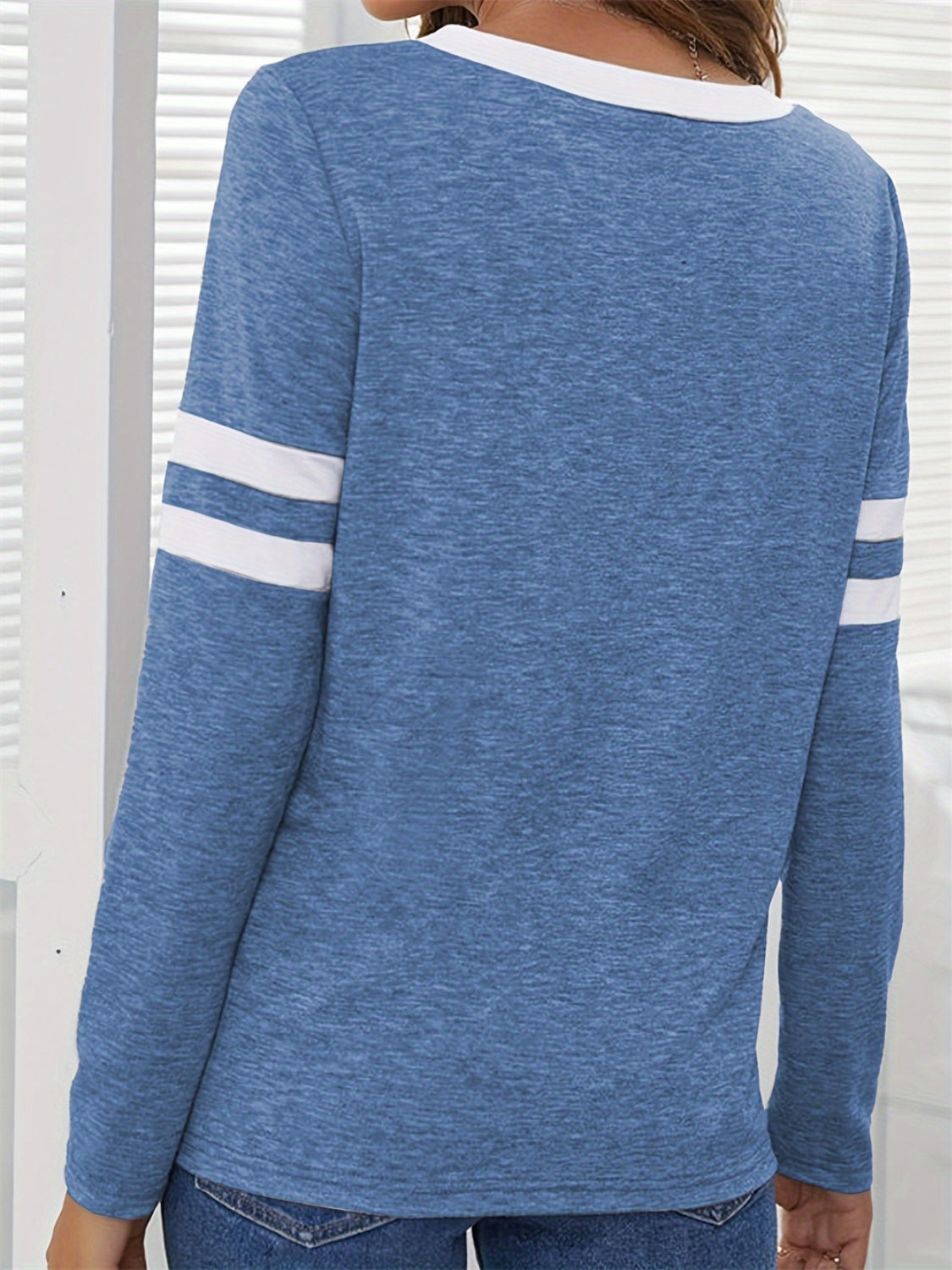heathered v-neck long sleeve t-shirt