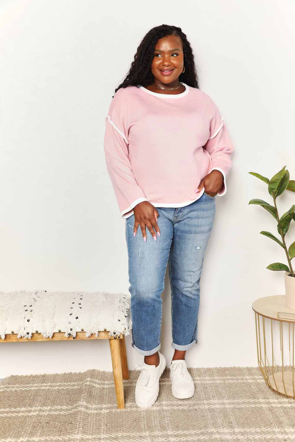 contrast detail dropped shoulder knit top