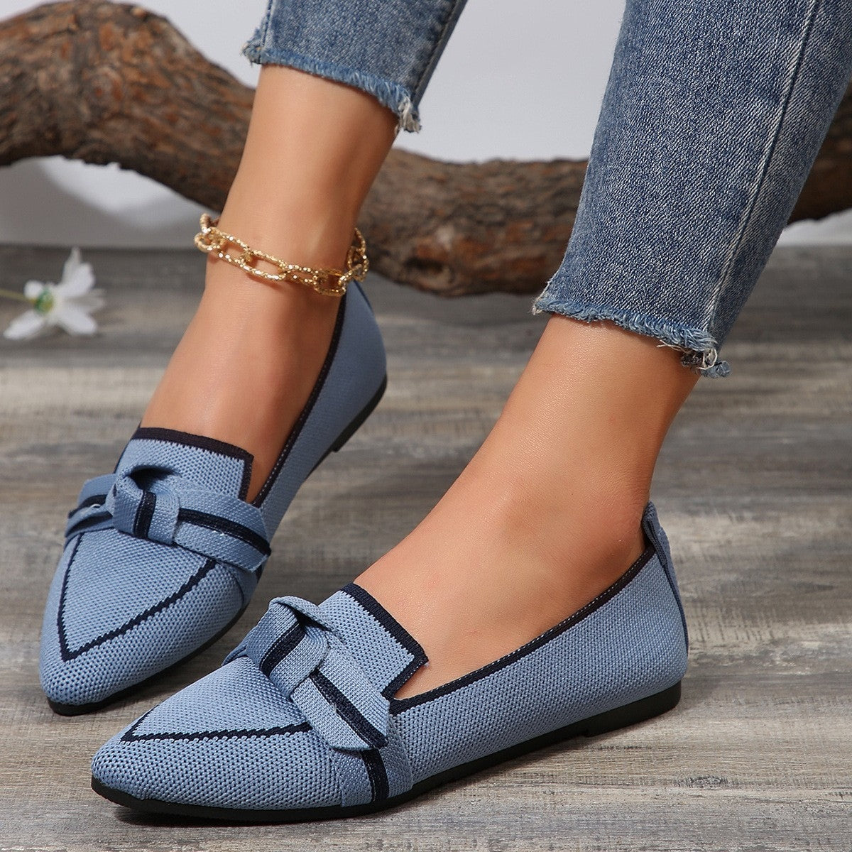 bow contrast trim point toe sneakers