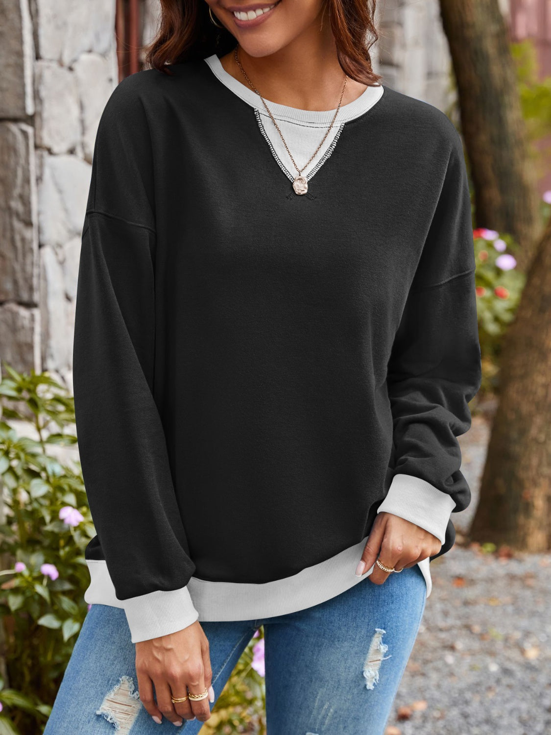 contrast round neck long sleeve sweatshirt