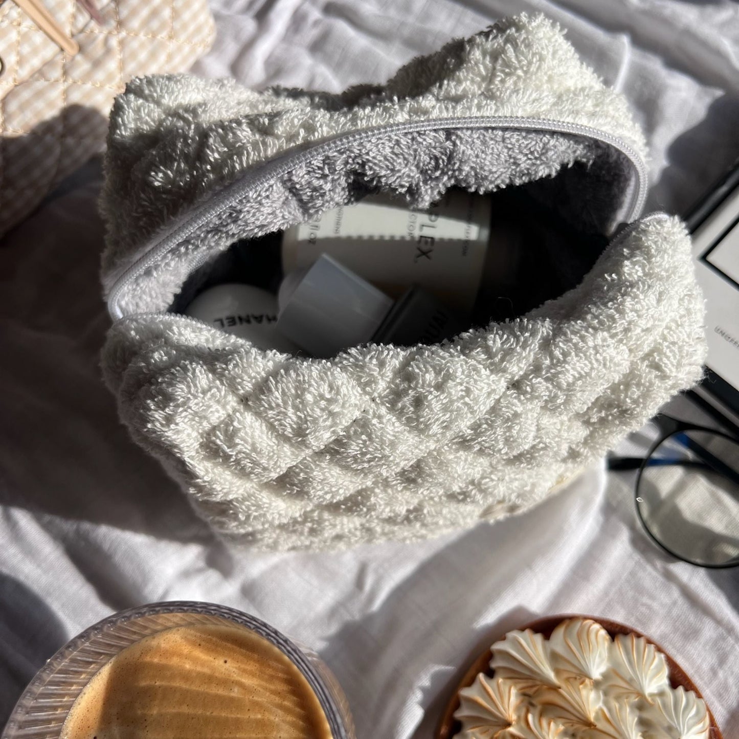snow mini makeup bag