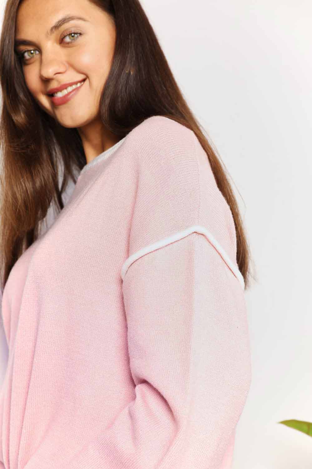 contrast detail dropped shoulder knit top
