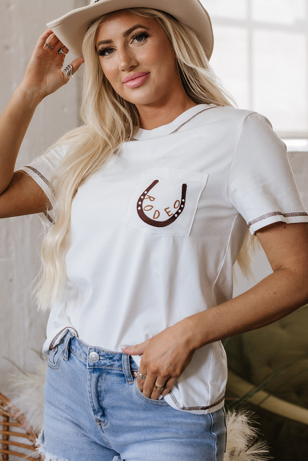 white rodeo horseshoe embroidered patch pocket t shirt
