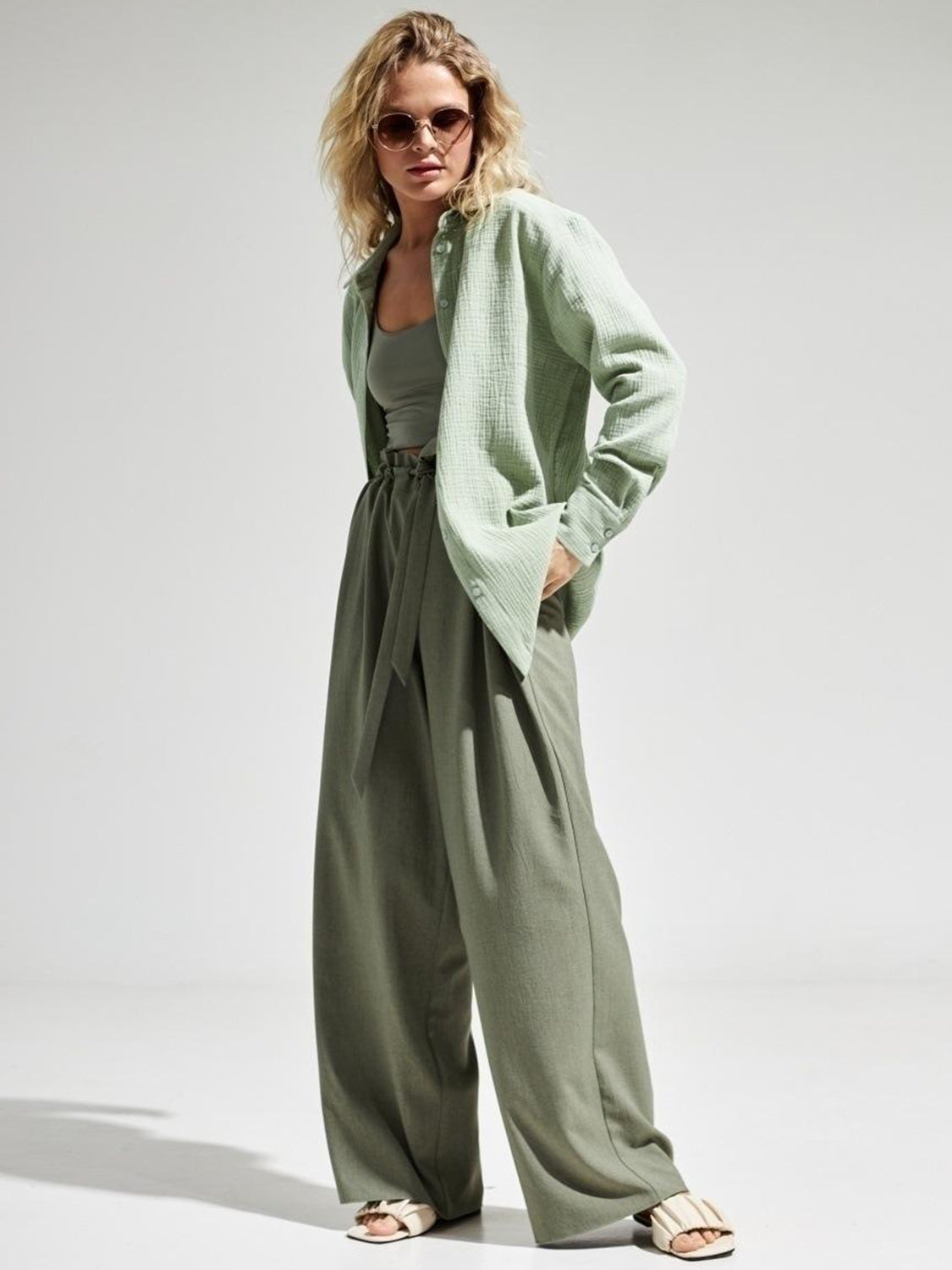 textured collared neck long sleeve shirt