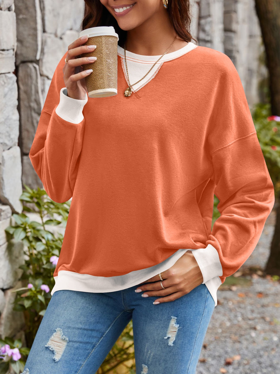 contrast round neck long sleeve sweatshirt