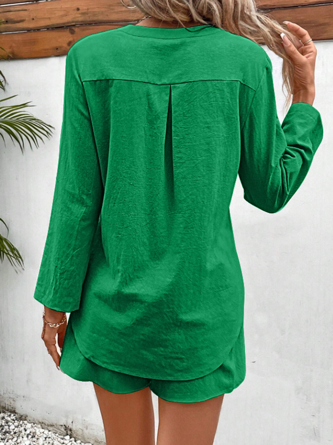 notched long sleeve top and shorts set