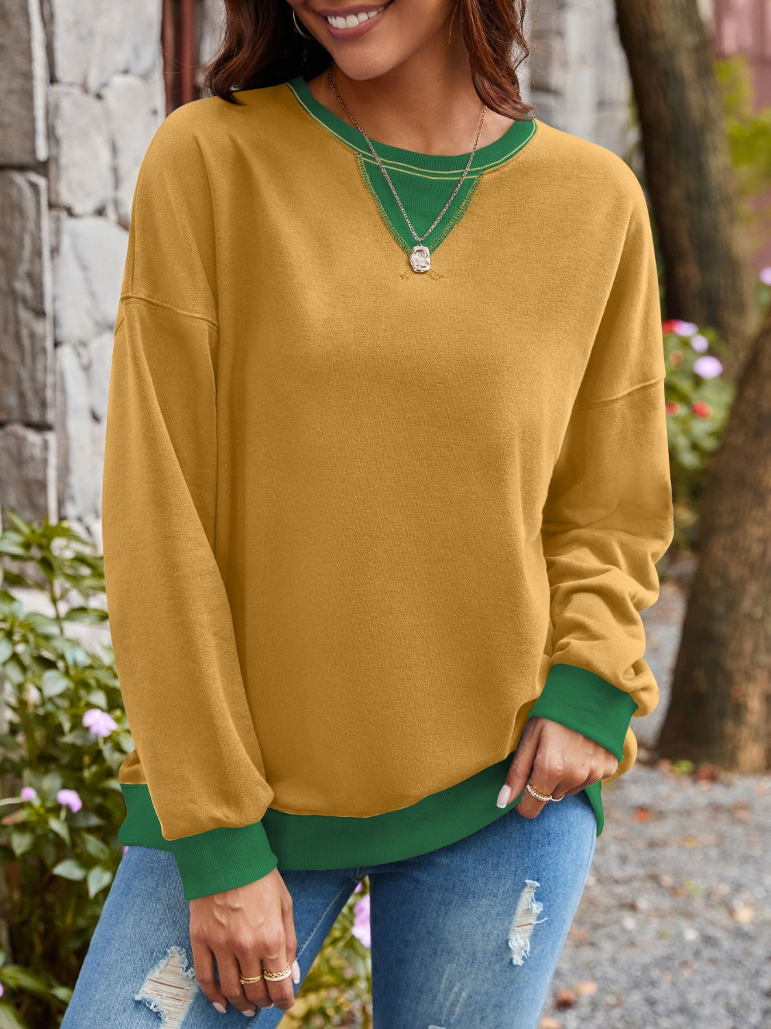 contrast round neck long sleeve sweatshirt