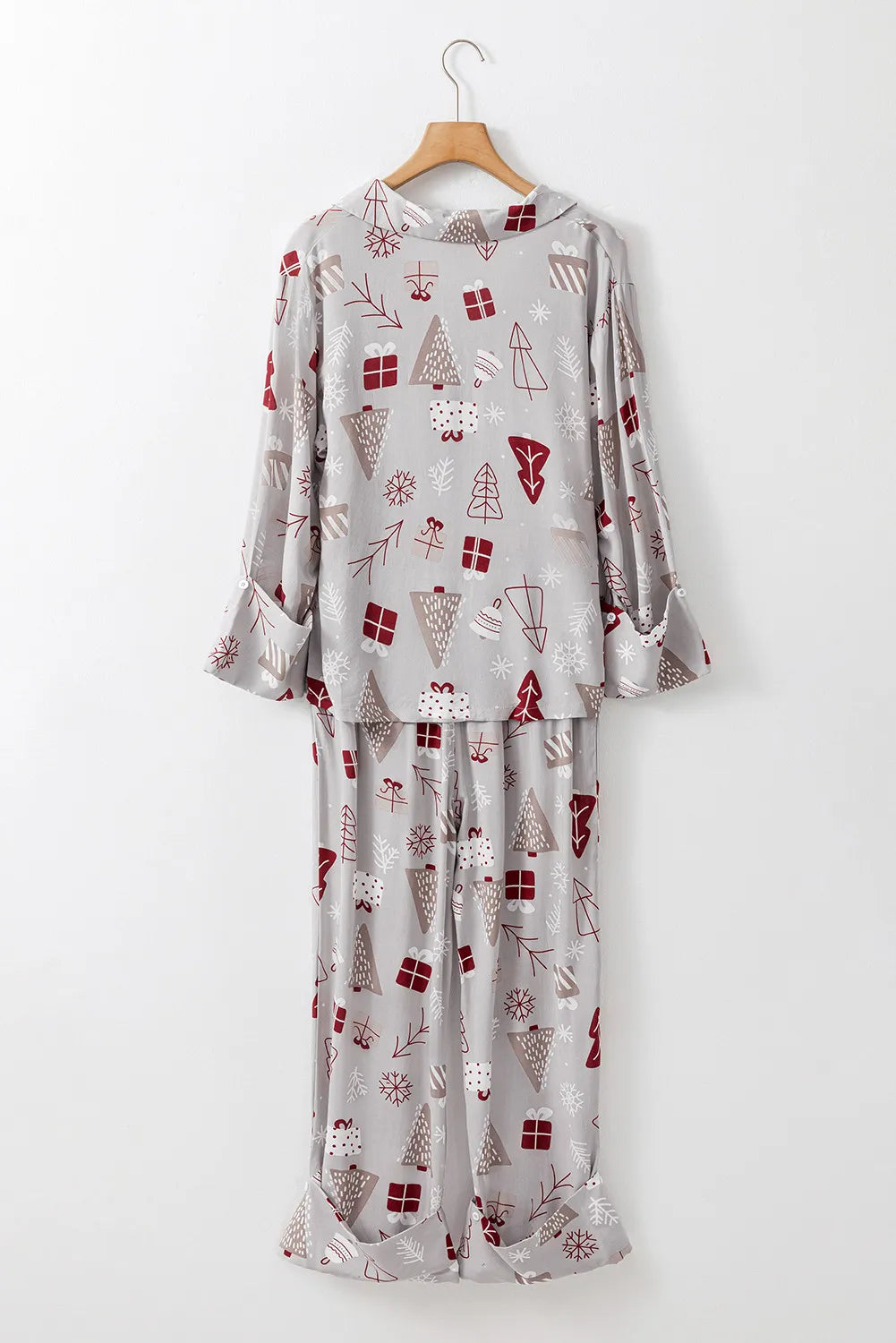 printed long sleeve top and pants lounge set