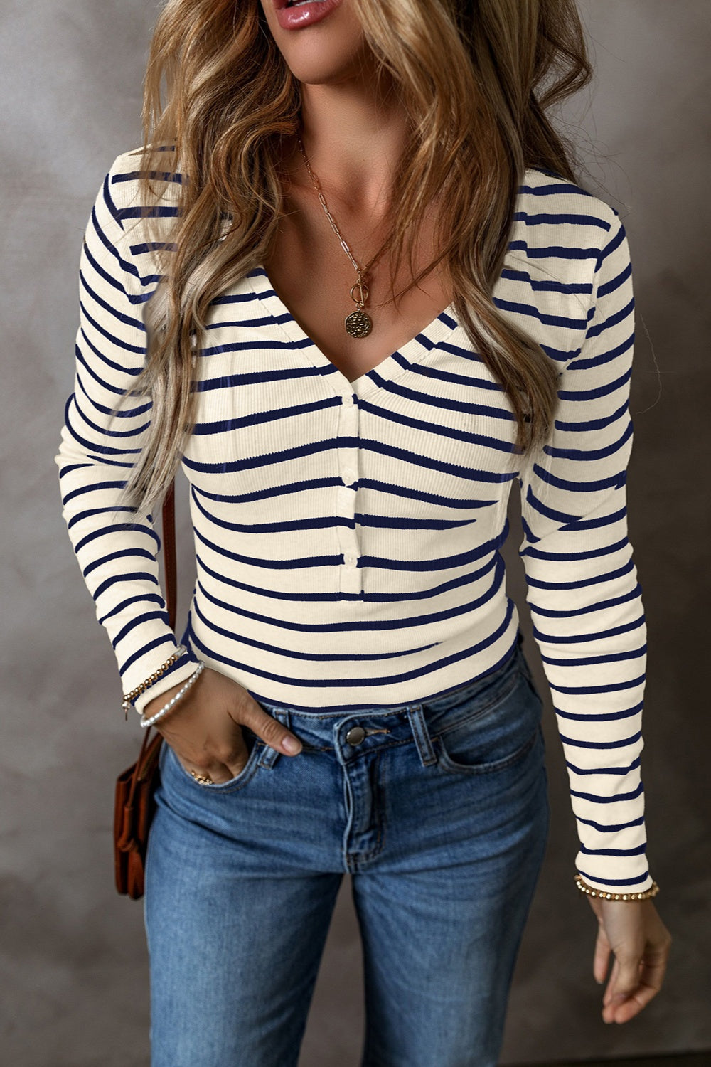 striped v-neck long sleeve top