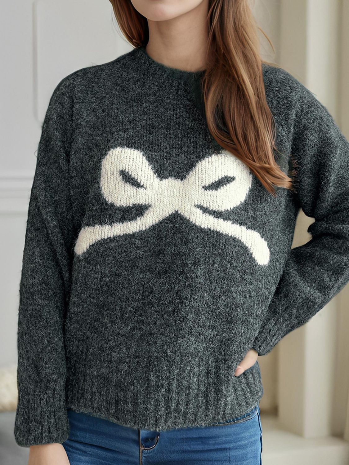 bow round neck long sleeve sweater