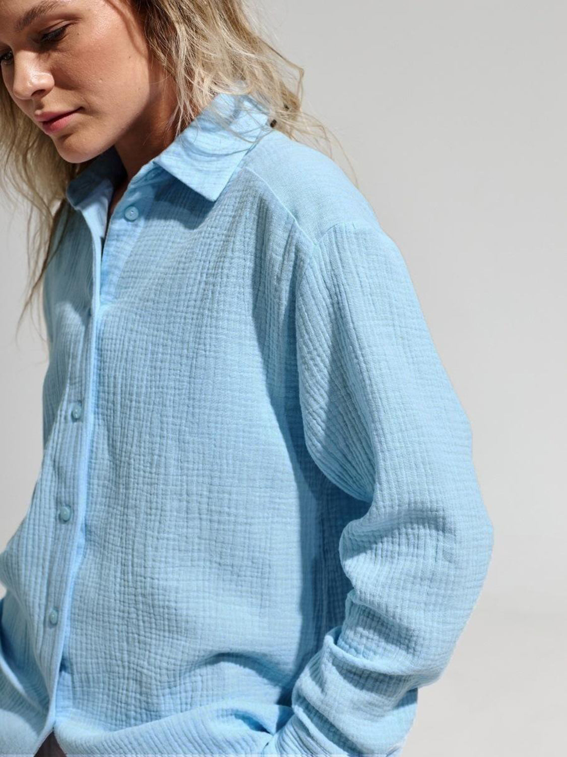 textured collared neck long sleeve shirt