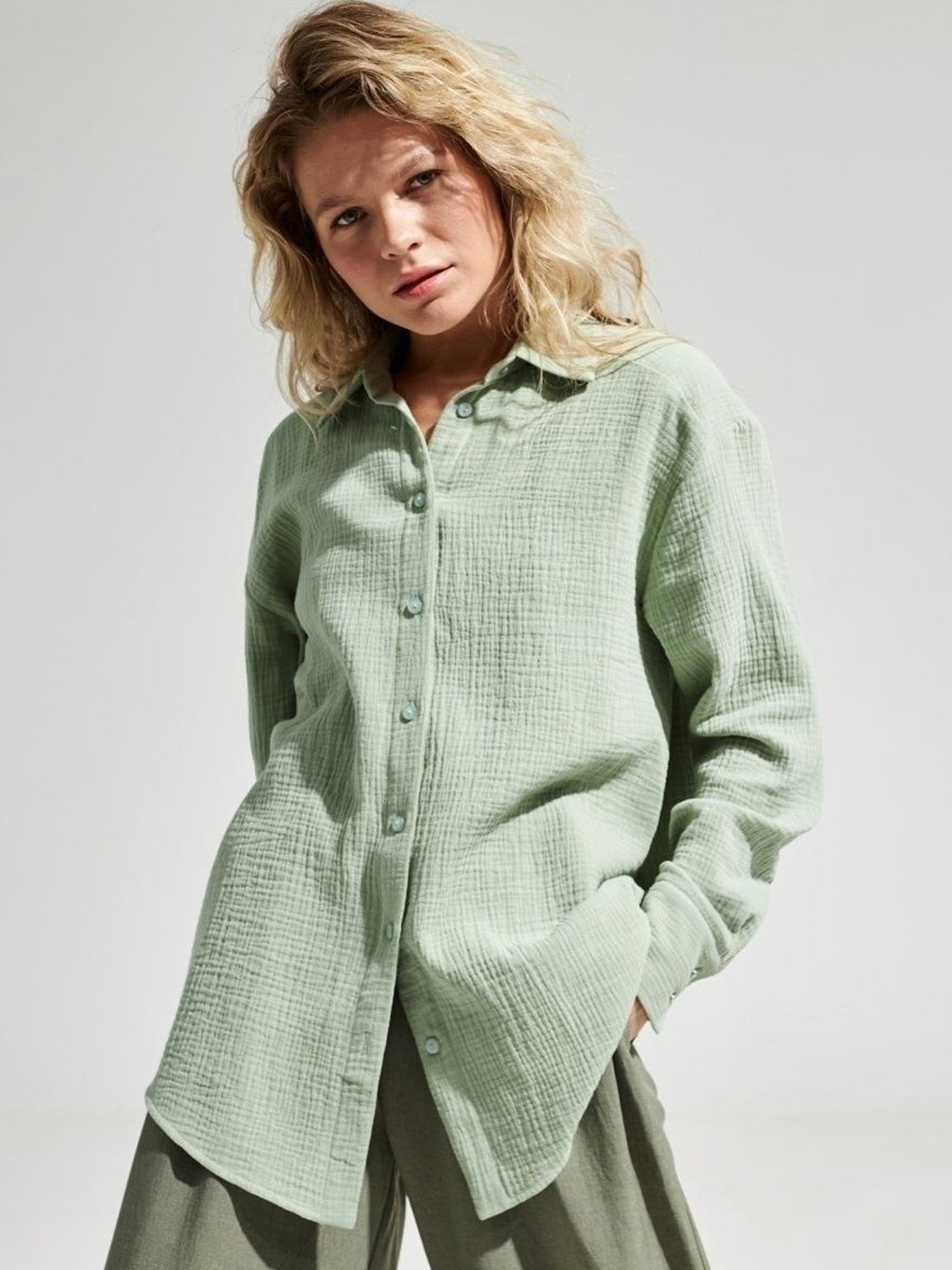 textured collared neck long sleeve shirt