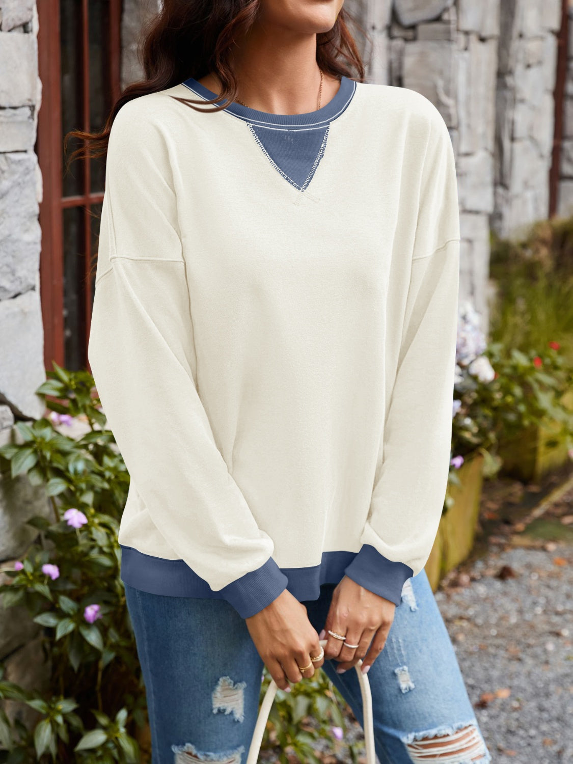 contrast round neck long sleeve sweatshirt