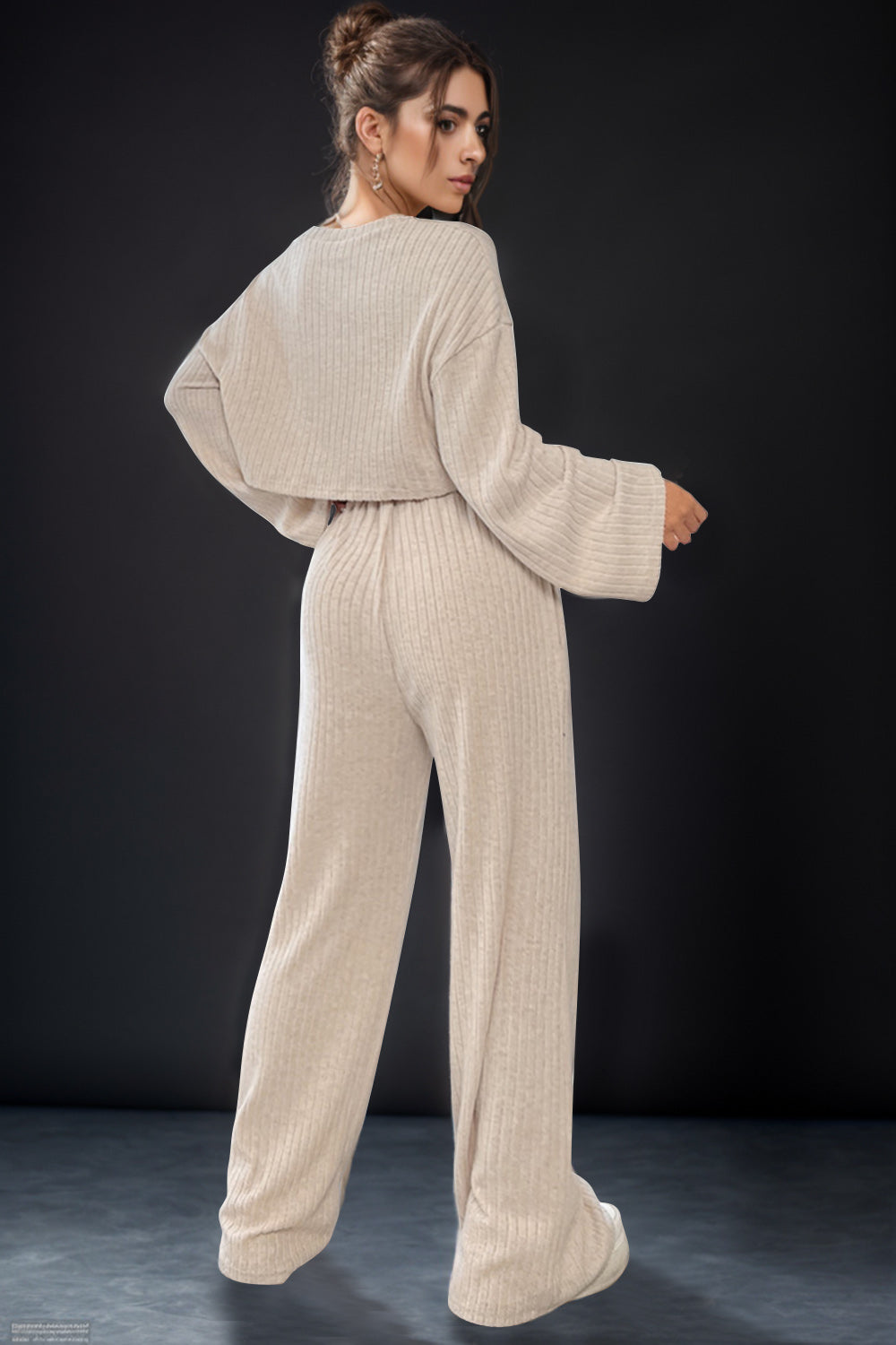 round neck long sleeve top and pants set