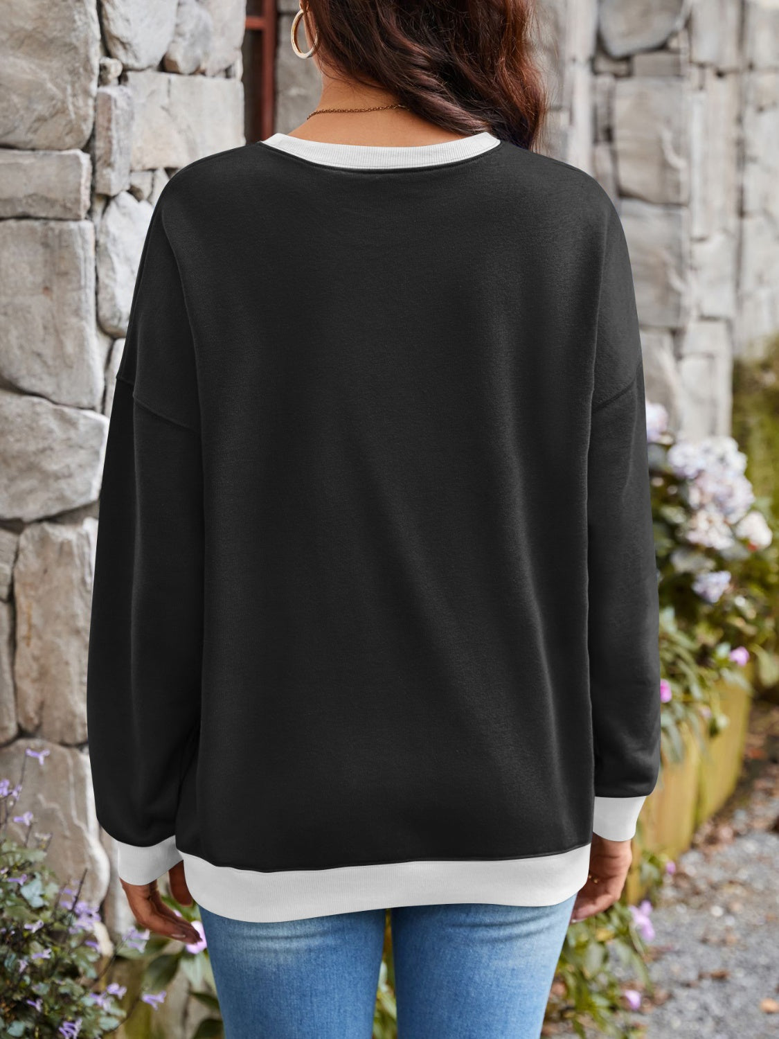 contrast round neck long sleeve sweatshirt