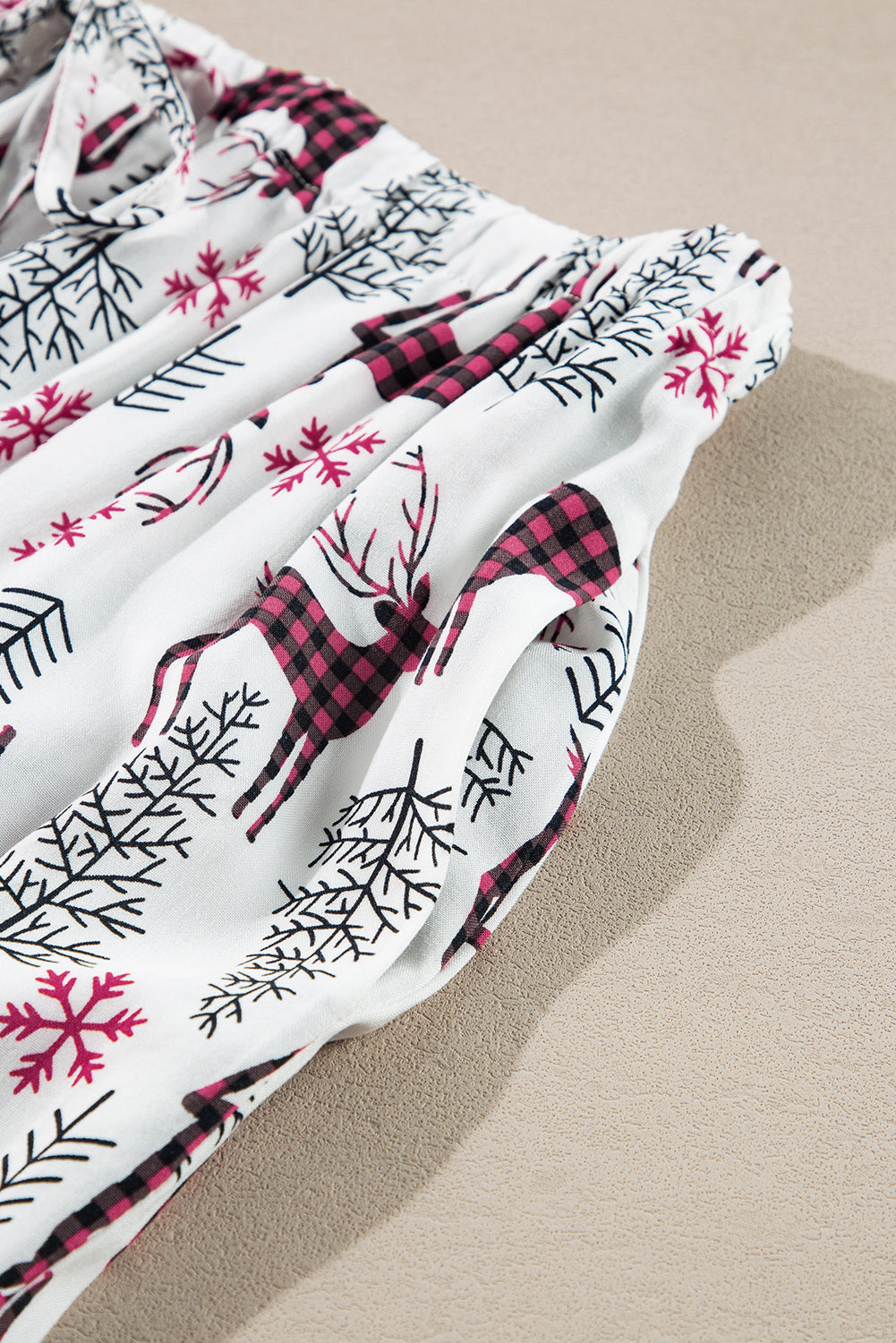 white christmas printed shirt and pants pajama set