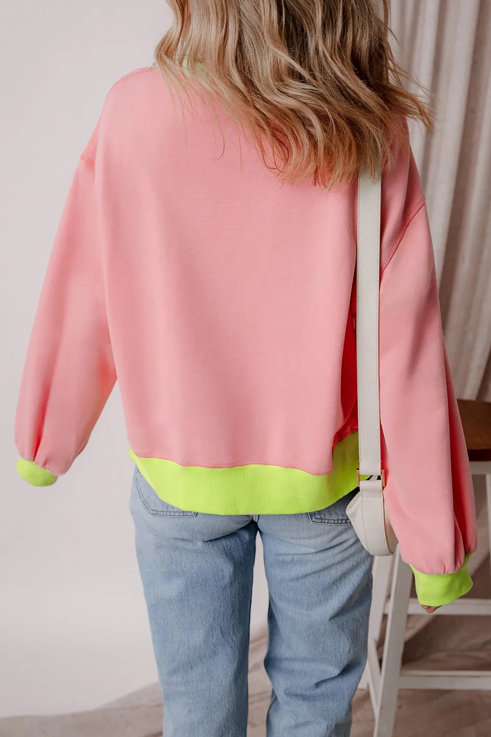 letter graphic round neck long sleeve sweatshirt