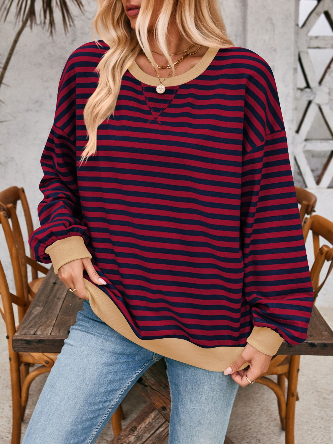 contrast striped long sleeve sweatshirt