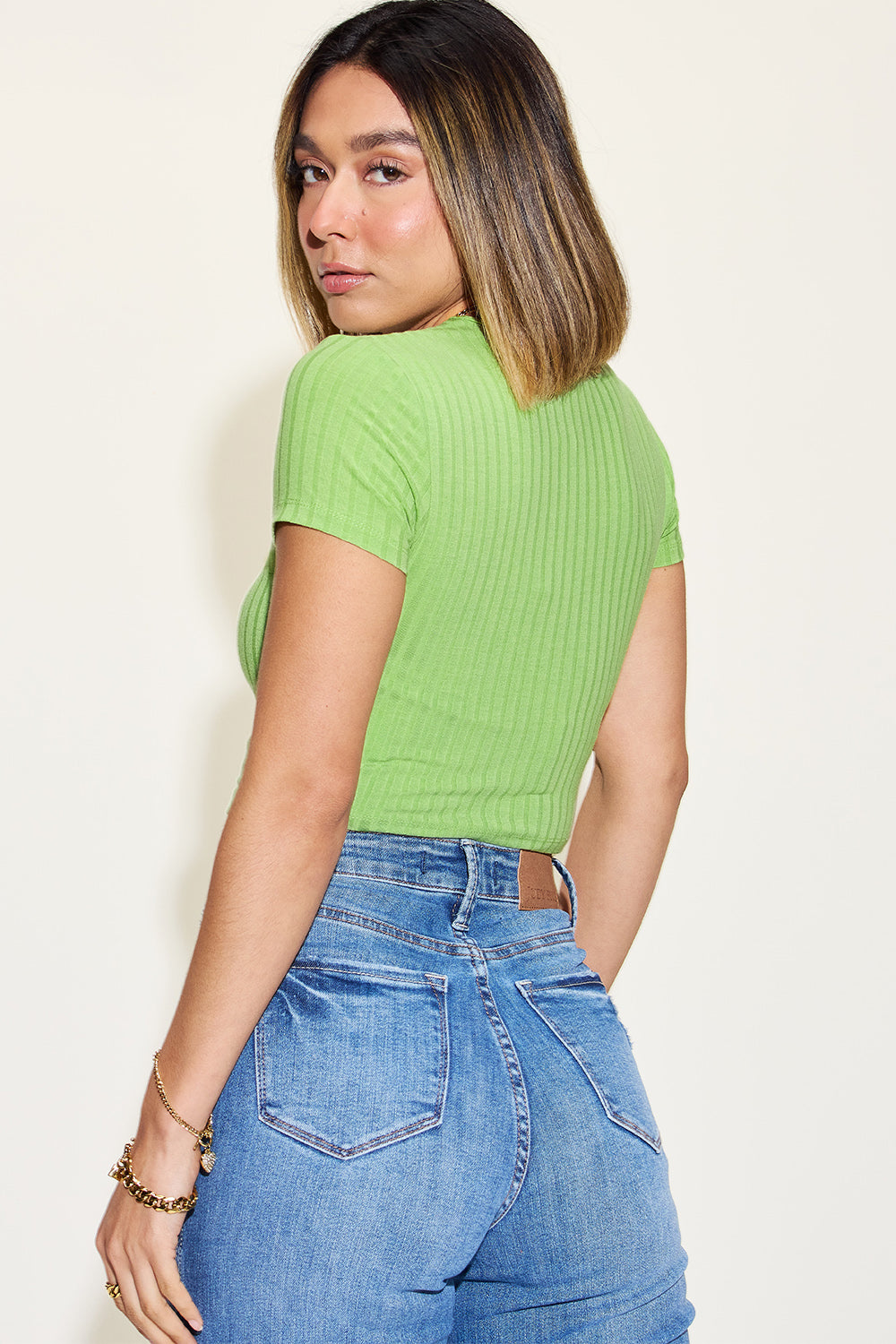 basic bae full size ribbed round neck short sleeve t-shirt